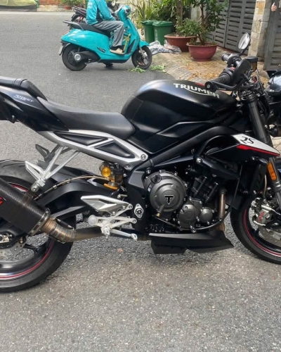 [T7/2026] Triumph Street Triple 765RS