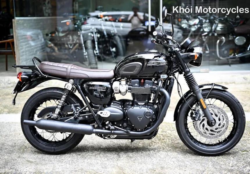 Triumph Bonneville T120 Black 2023 Odo lướt 4k km