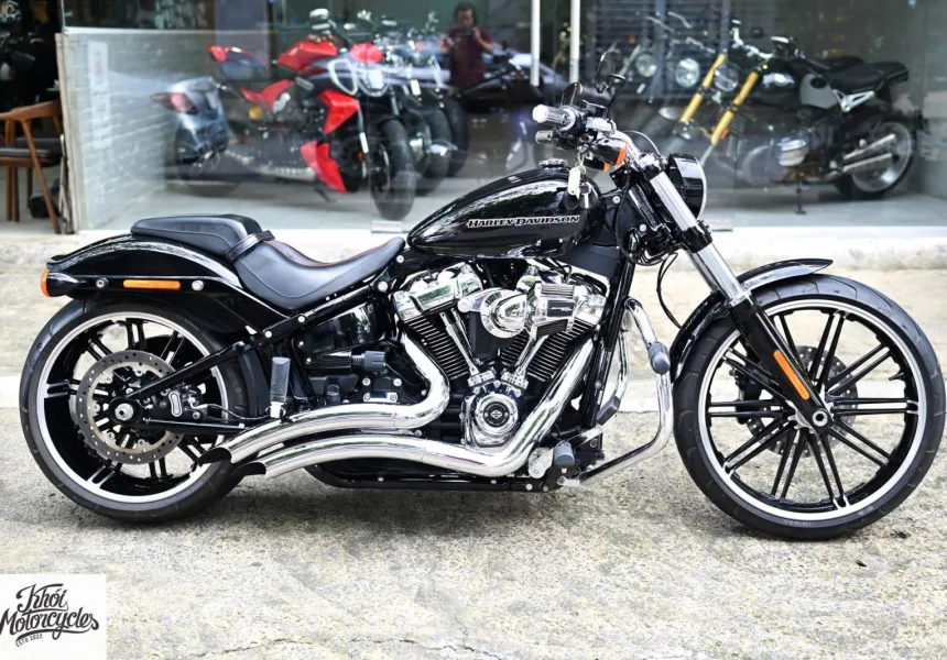 Harley Davidson Softail Breakout 2019 odo 8k miles