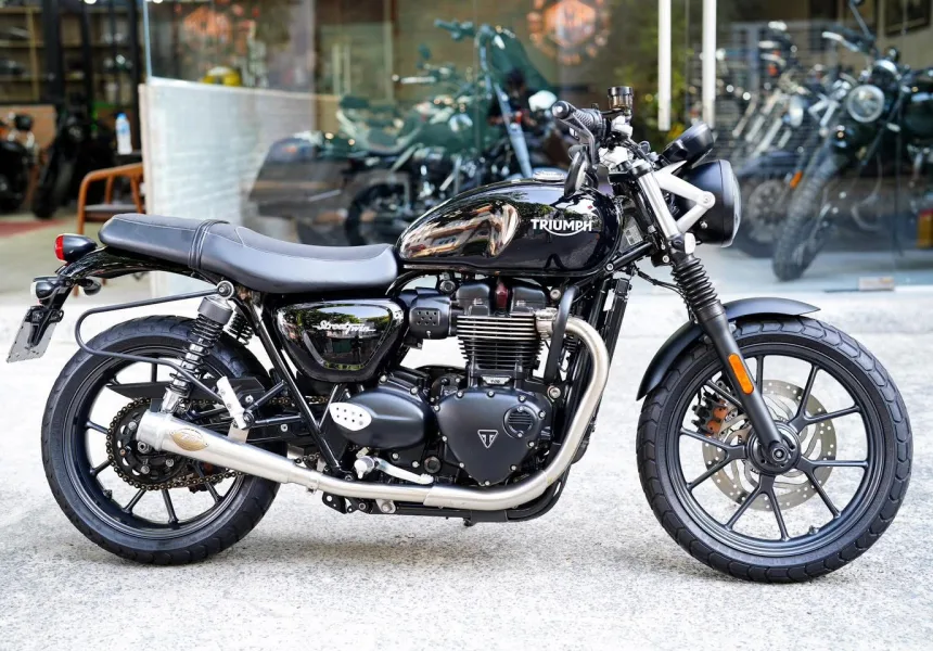 Triumph Street Twin 900cc 2018 Jet Black
