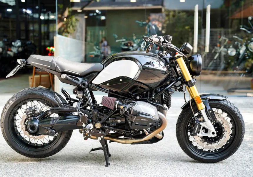 BMW R9T 2023 odo 11k km