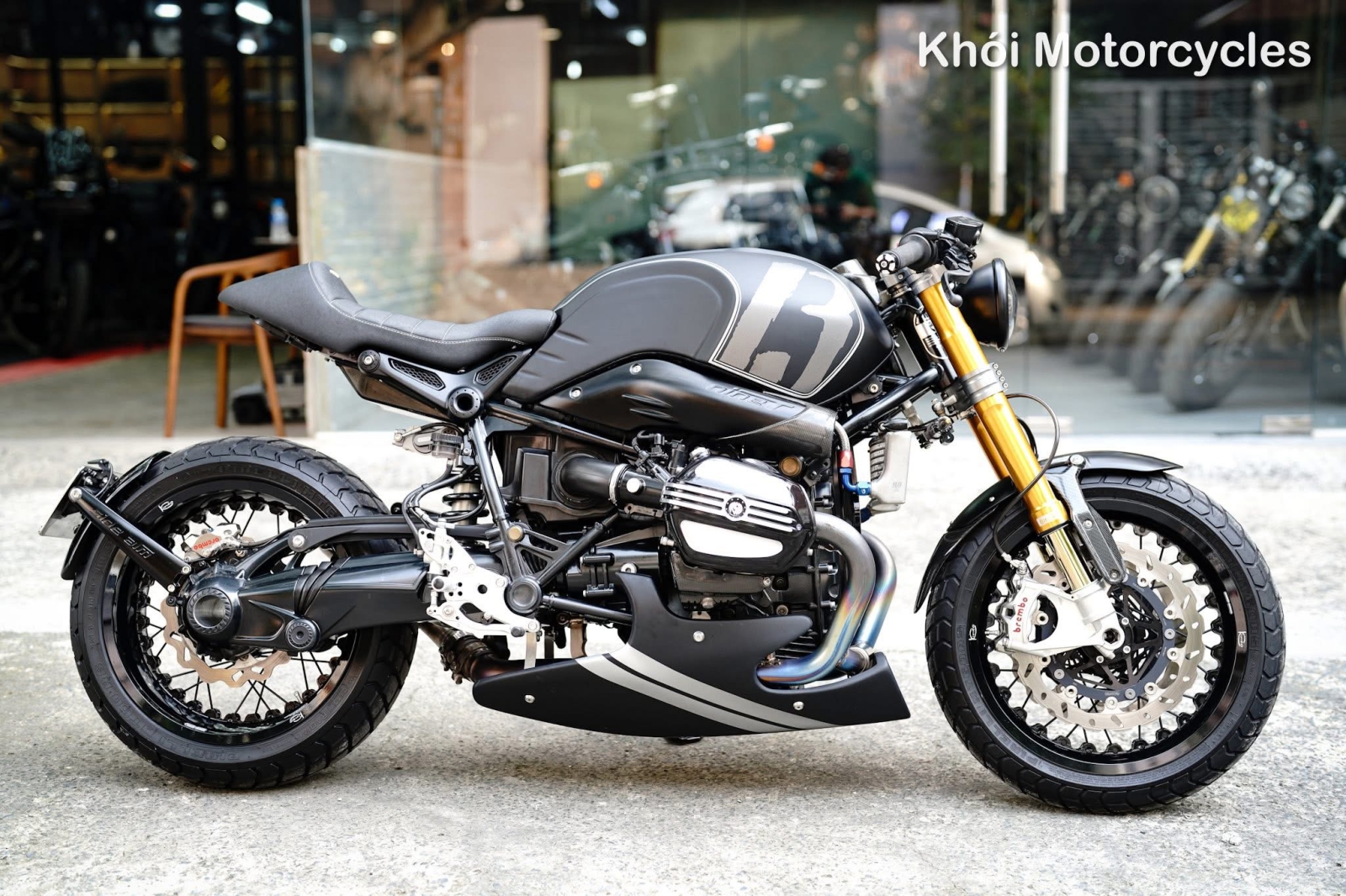 BMW R9T Classic 2018 lên full kit độ Cafe Racer