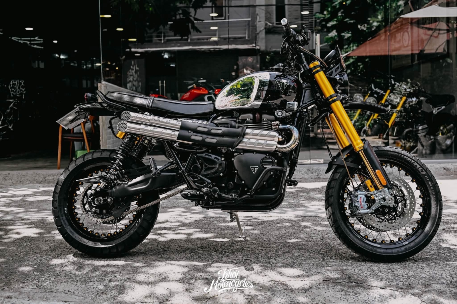Triumph Scrambler 1200XE 2019 bản full option odo 4v km