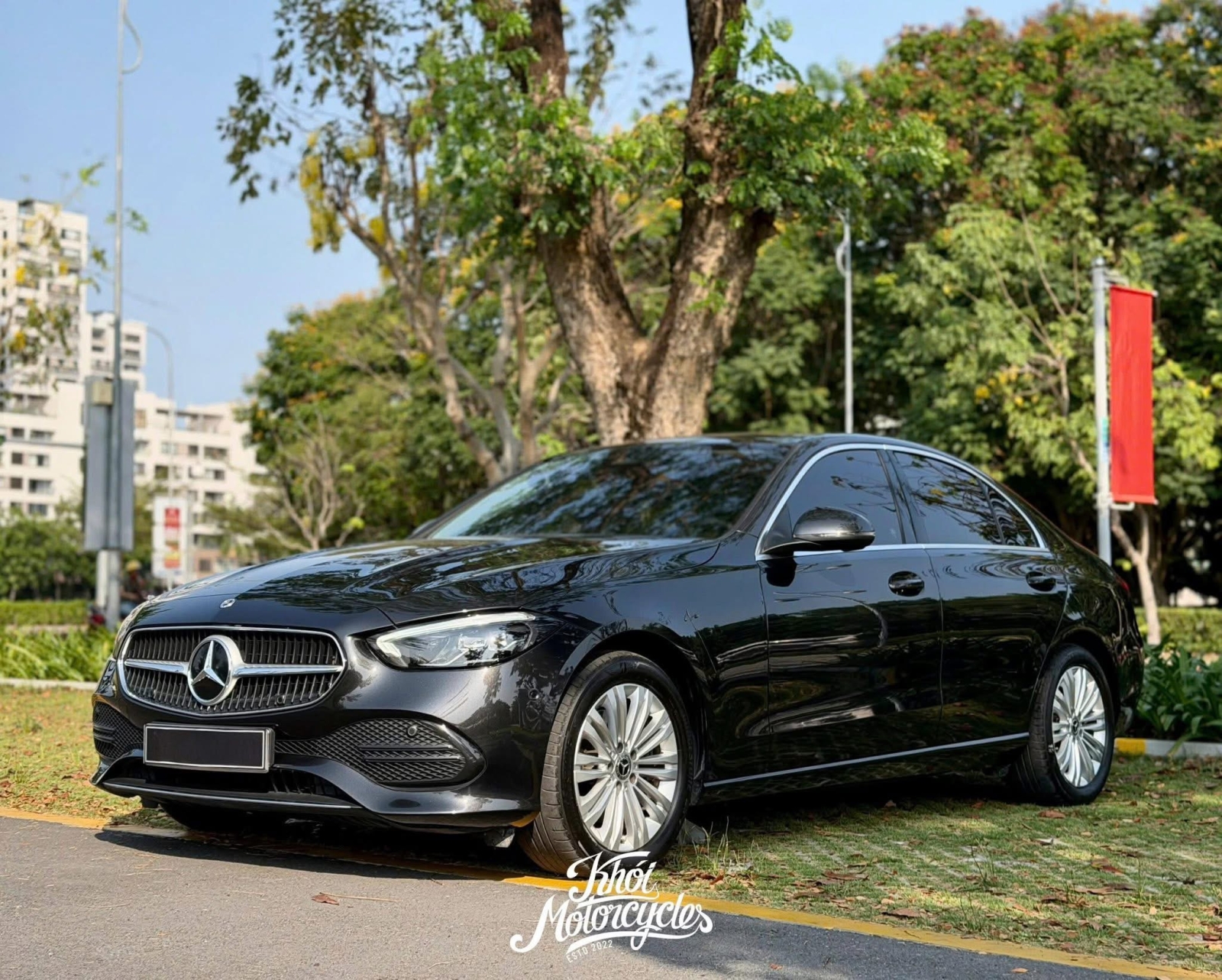 Mercedes C200 Avantgarde V1 model 2023 odo 19k miles
